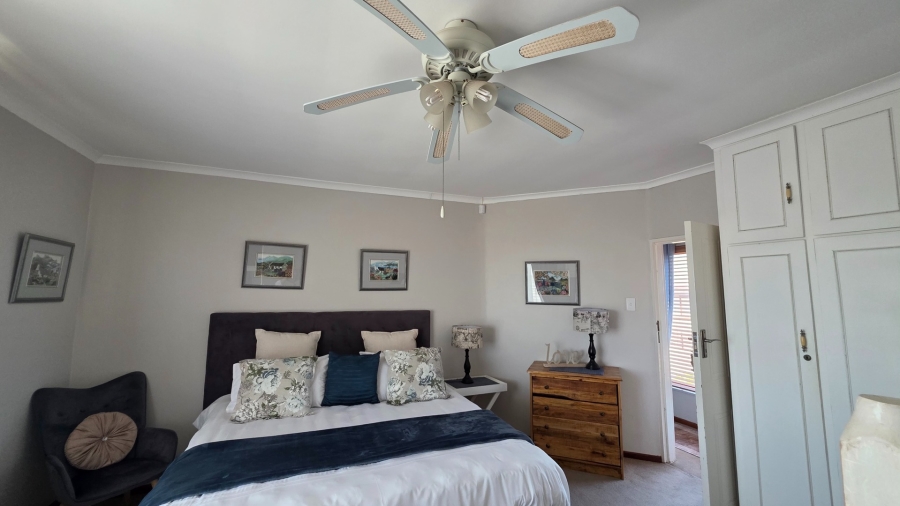 7 Bedroom Property for Sale in Vredenburg Western Cape